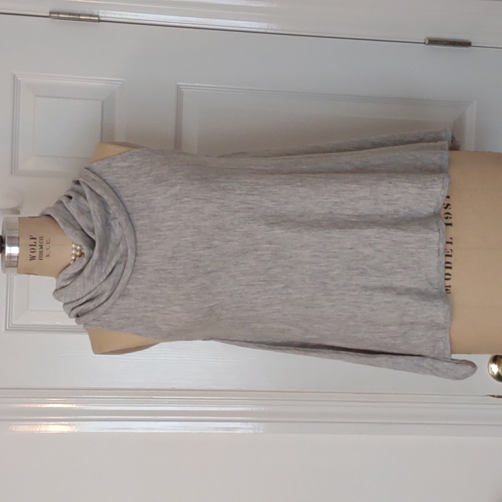 Alice + Olivia Sleeveless Cowl Neck Sweater Sz. M